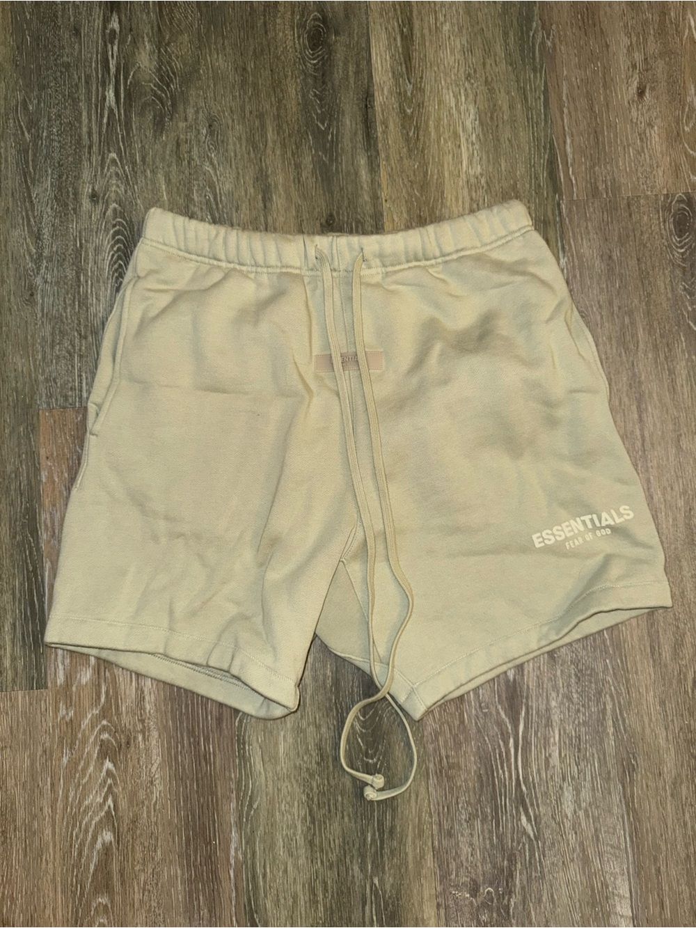 Essentials Men's Cream Athletic Drawstring Sweatshorts Shorts Small